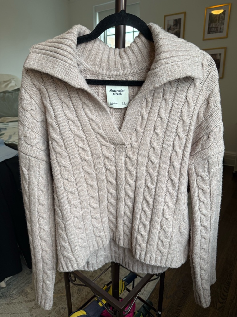 Abercrombie & Fitch Women's Cable Knit V-Neck Sweater - Beige